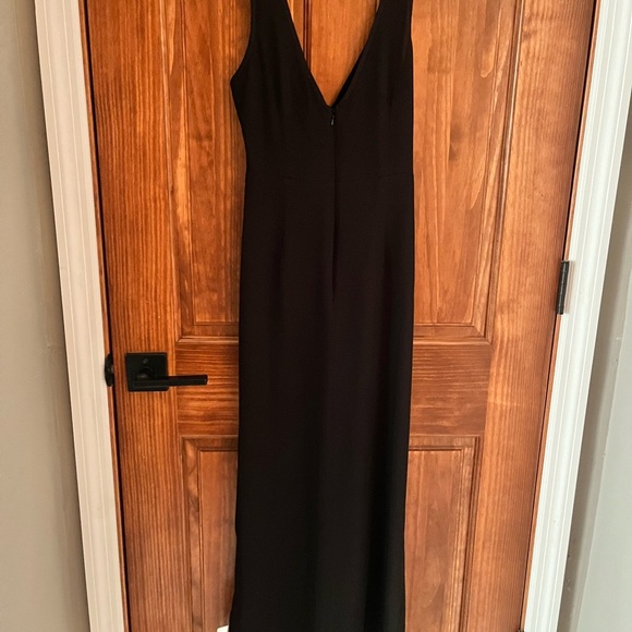 ASOS DESIGN Black Cut Out Knot Front Midi Dress - Picture 7 of 8